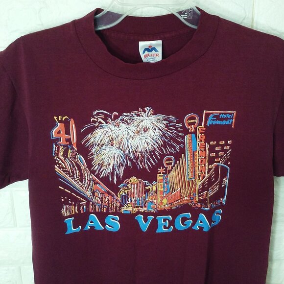 Vintage 70s-80s Miller USA T-Shirt M(38/40) Las Vegas Fremont Single Stitch Plum - Picture 2 of 11